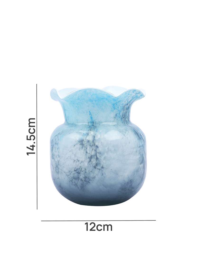  textured glass flower vase - 22457248 -  Standard Image - 4