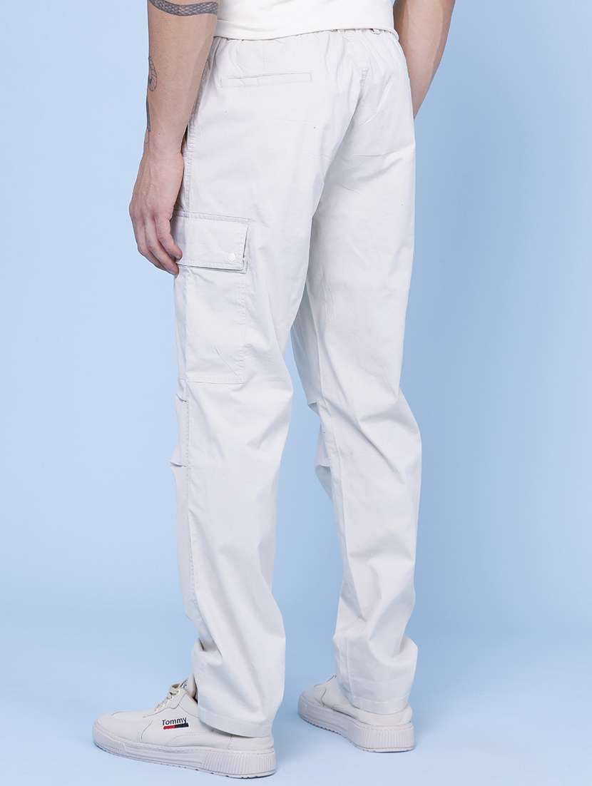 Men Solid Mid Rise Regular Fit Cargo - 22457586 -  Standard Image - 4
