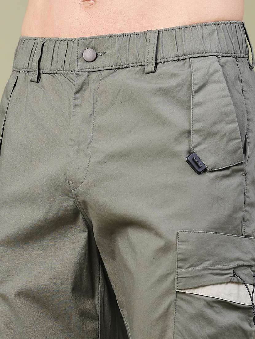 men solid mid rise relaxed fit cargo - 22457590 -  Standard Image - 1