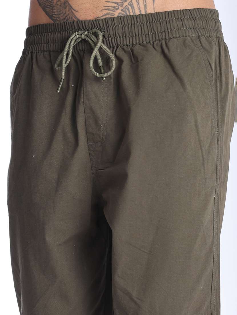 men solid mid rise flat front trouser - 22457633 -  Standard Image - 1
