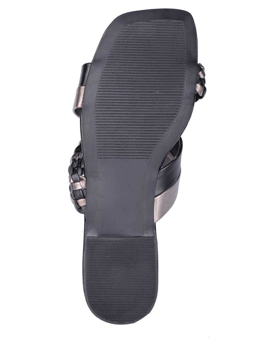 Women Textured Slip On Flat Sandal - 22458029 -  Standard Image - 4