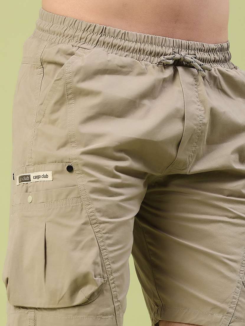 men solid mid rise regular fit cargo shorts - 22458094 -  Standard Image - 1