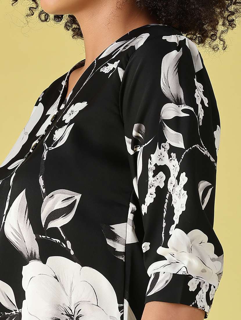 Women Printed Three Quarter Sleeves Regular Top - 22458492 -  Standard Image - 1
