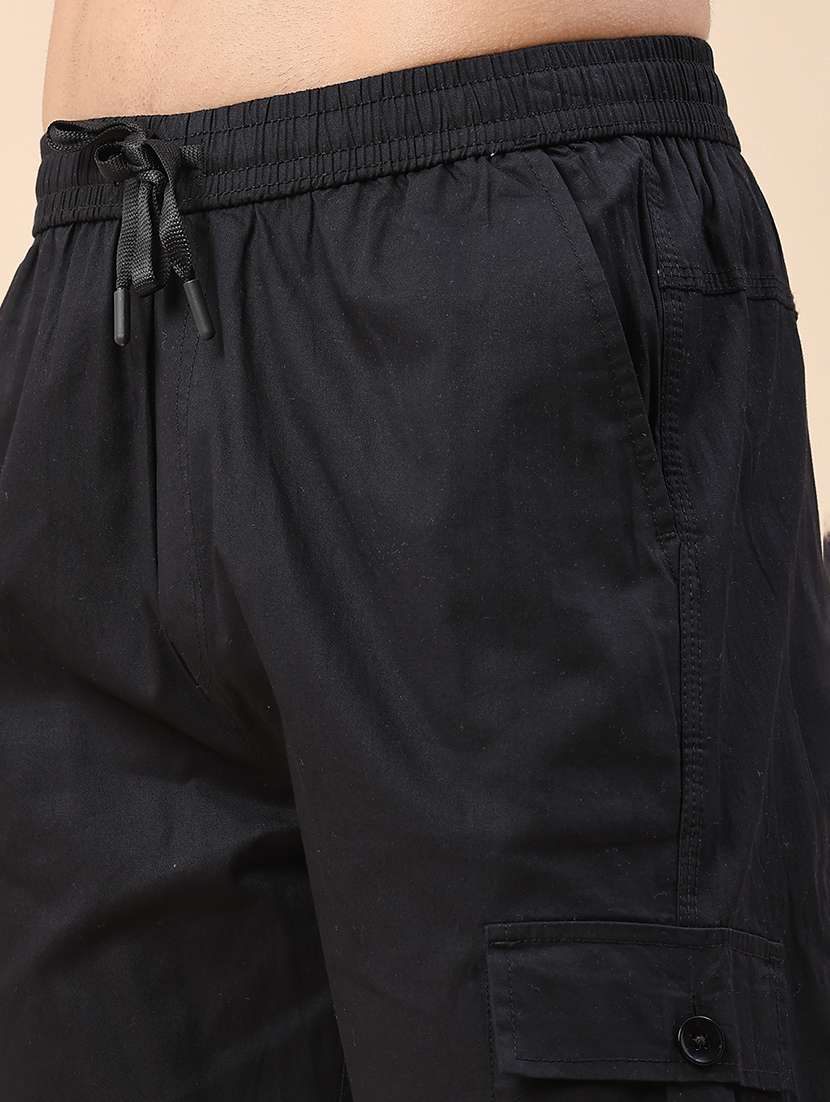 men solid mid rise regular fit cargo  - 22459768 -  Standard Image - 1