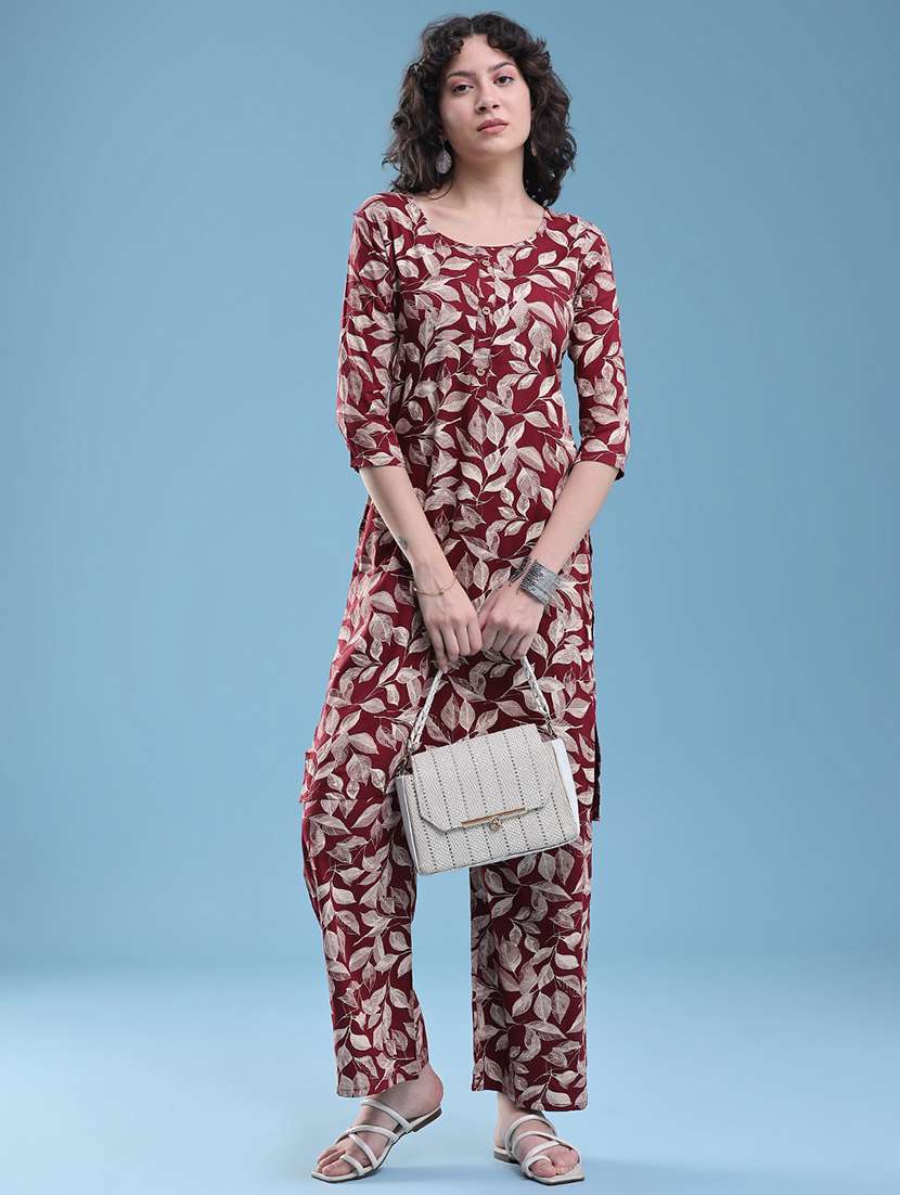 women printed three quarter sleeve ethnic co-ord set