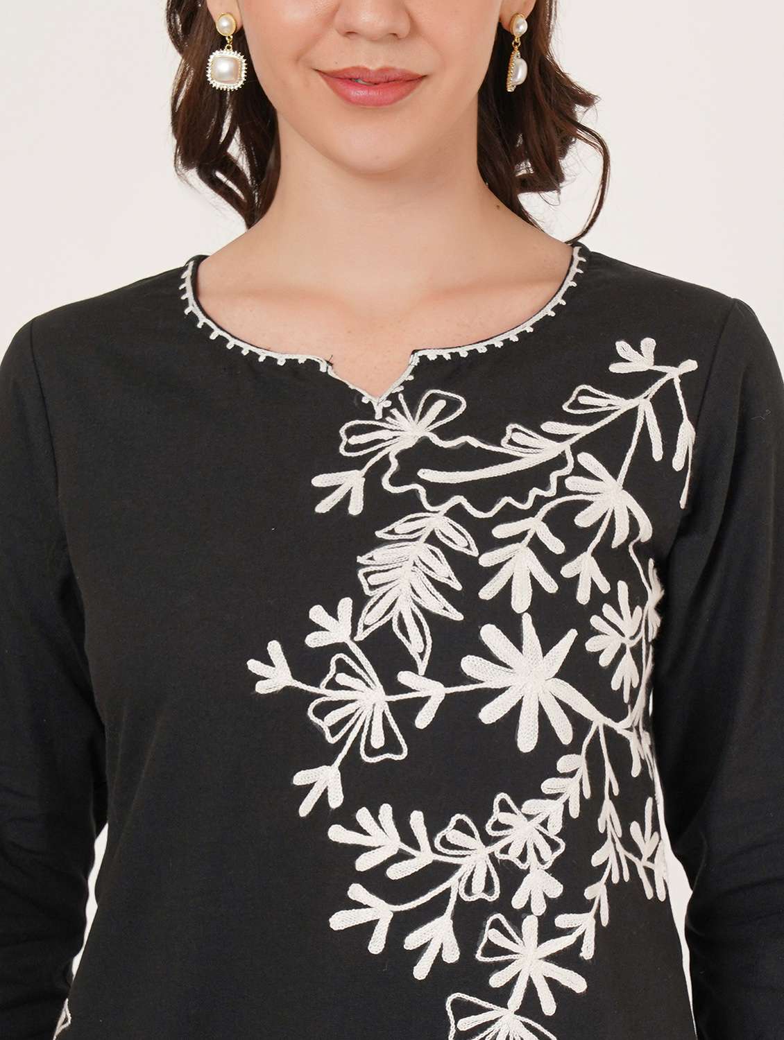 women embroidered three quarter sleeve straight kurti - 22460511 -  Standard Image - 1