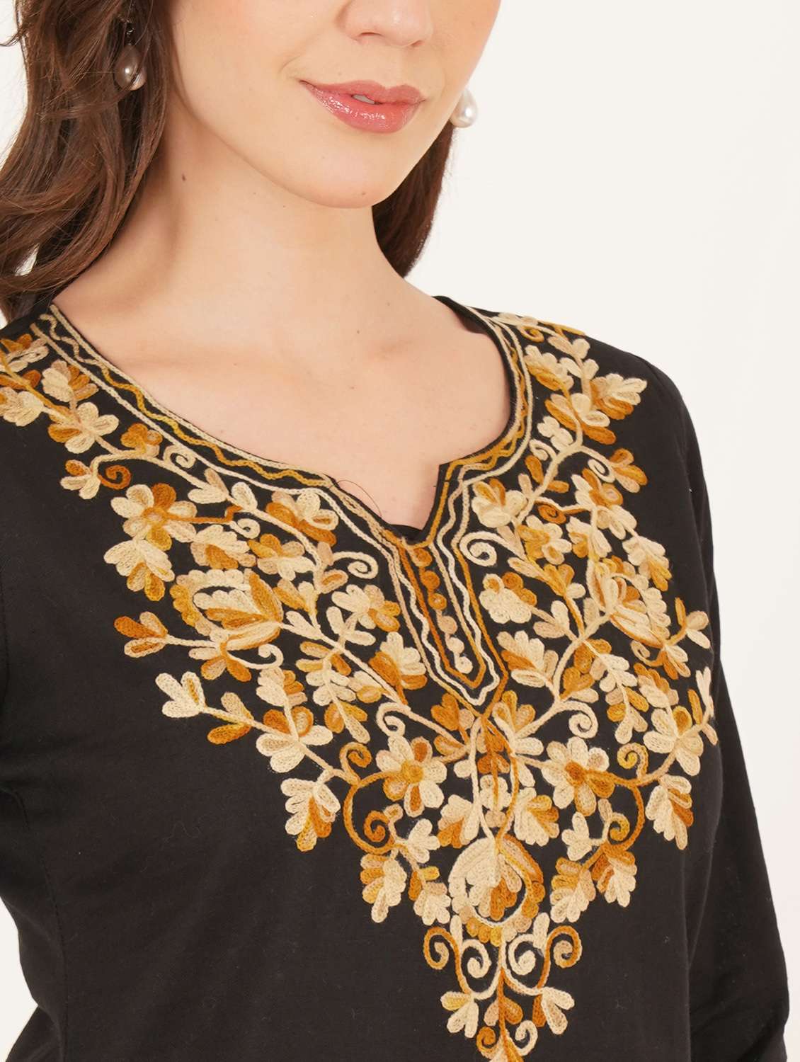 women embroidered three quarter sleeve straight kurti - 22460530 -  Standard Image - 1