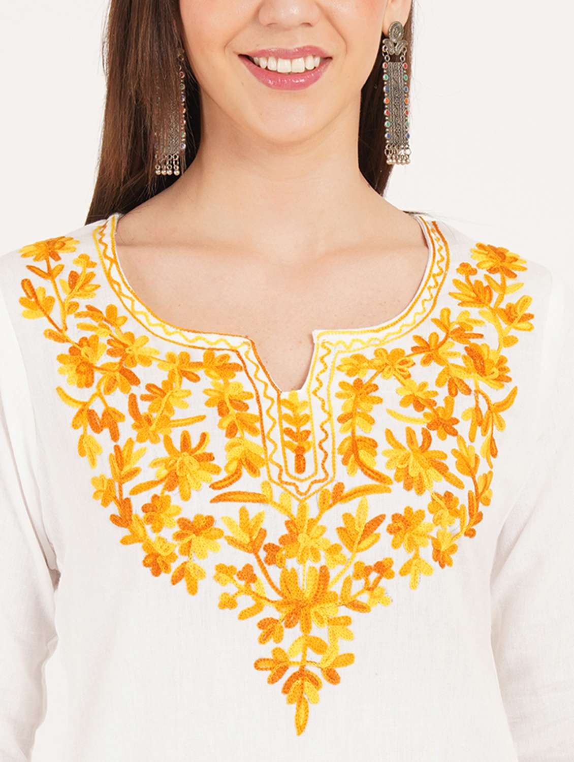 Women Embroidered Three Quarter Sleeve Straight Kurti - 22460532 -  Standard Image - 1