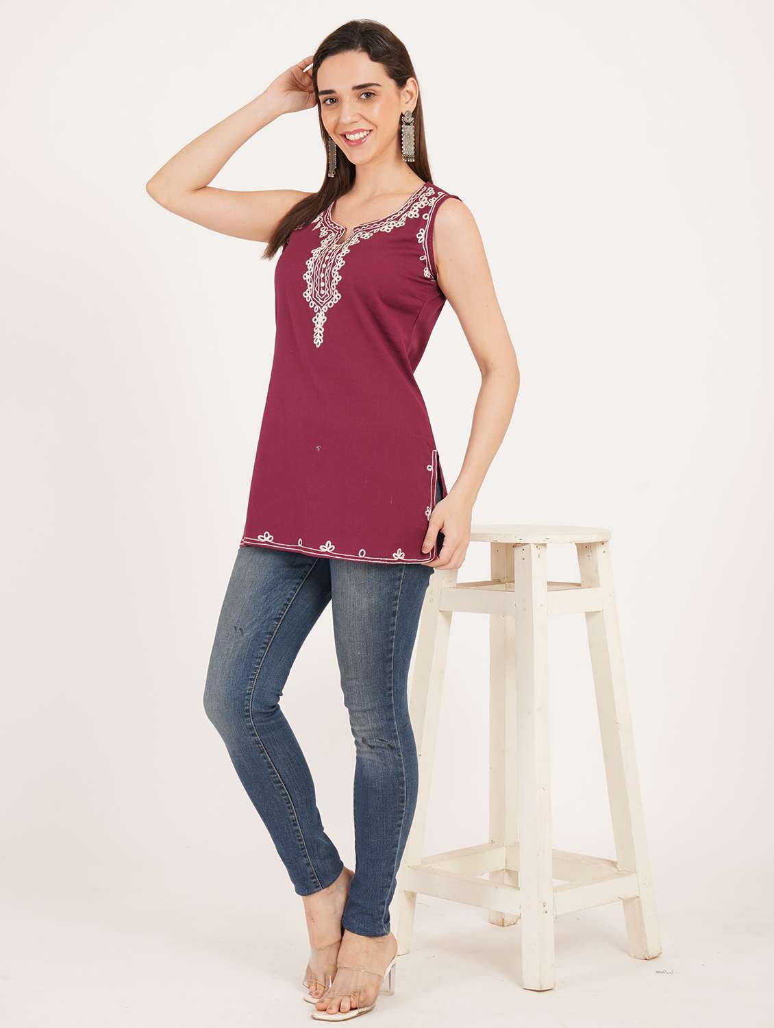 women embroidered sleeveless straight kurti - 22460539 -  Standard Image - 4