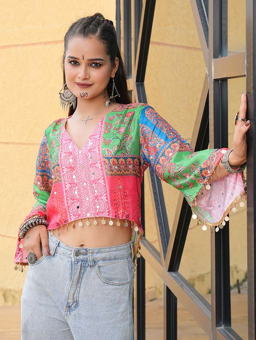 women pink chiffon side slit kurti - 22460958 -  Standard Image - 4