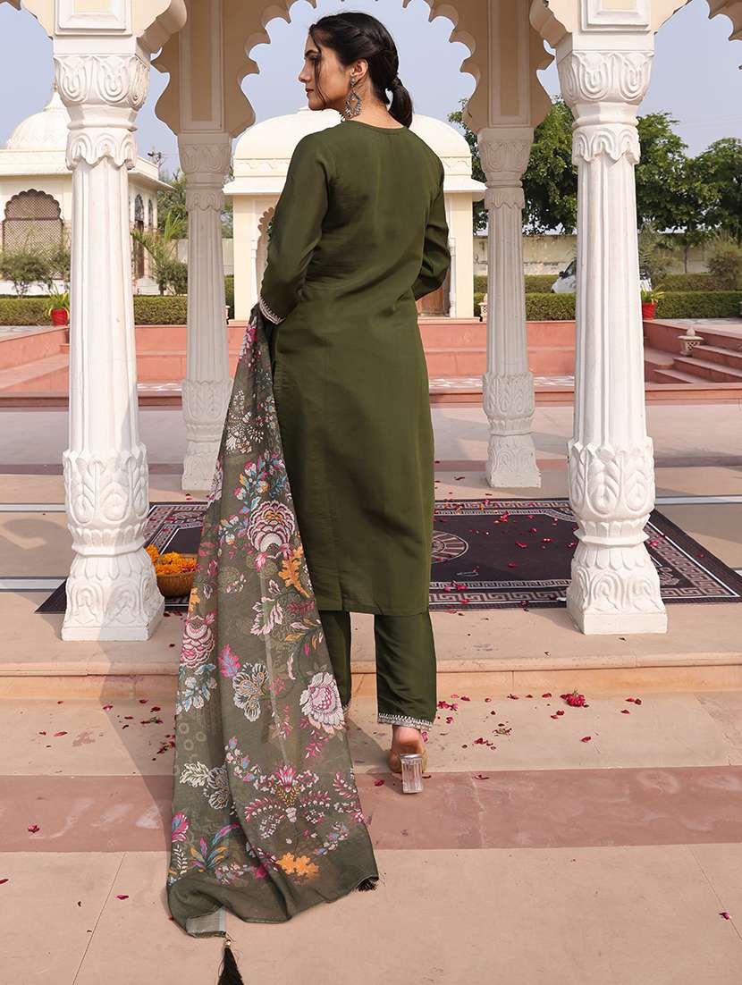 Women Green Kurta Pant Set - 22460972 -  Standard Image - 4