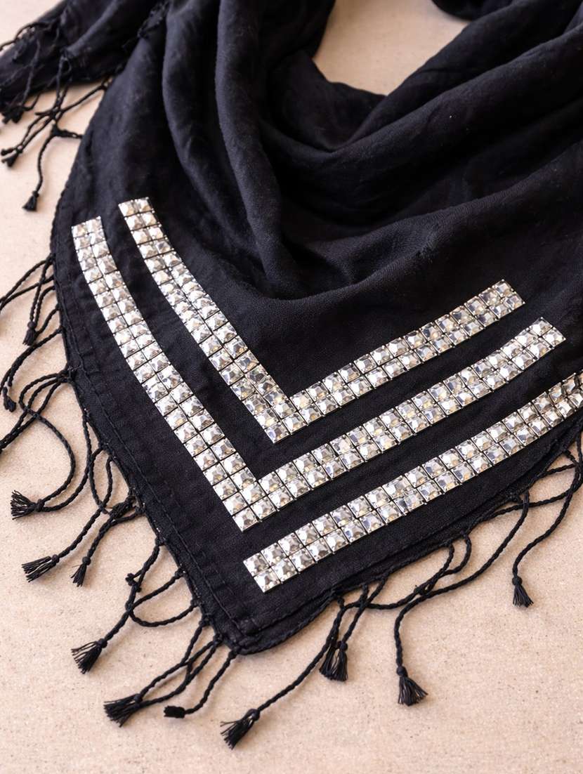 women black wool scarf - 22461211 -  Standard Image - 1