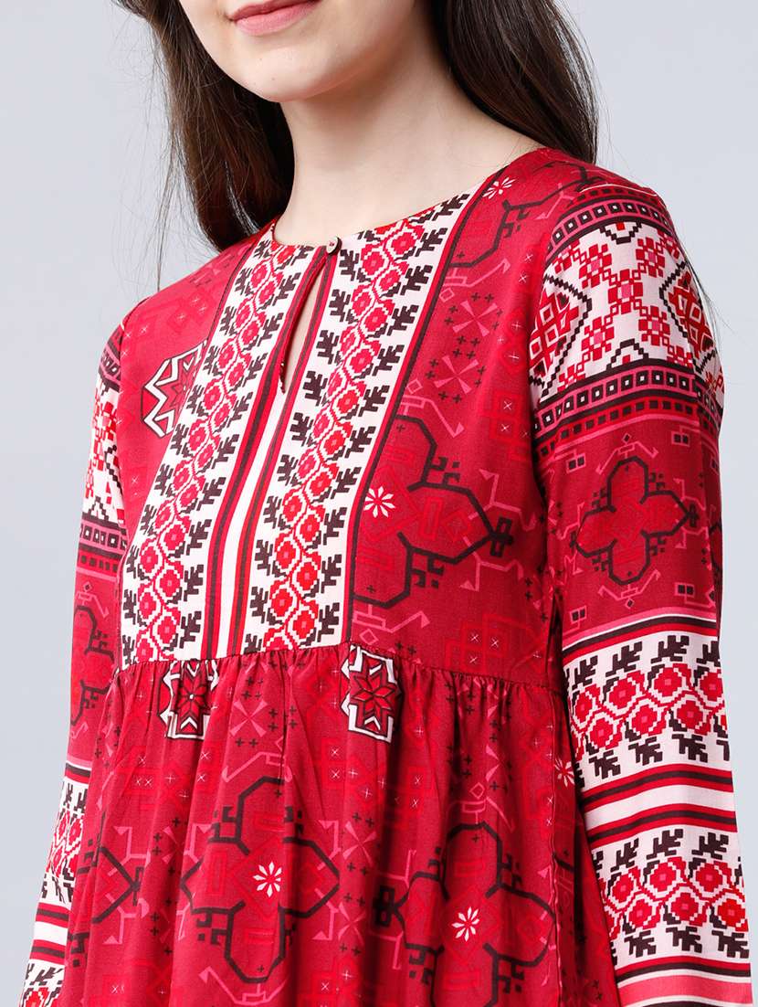 women printed red rayon regular top - 22462340 -  Standard Image - 1