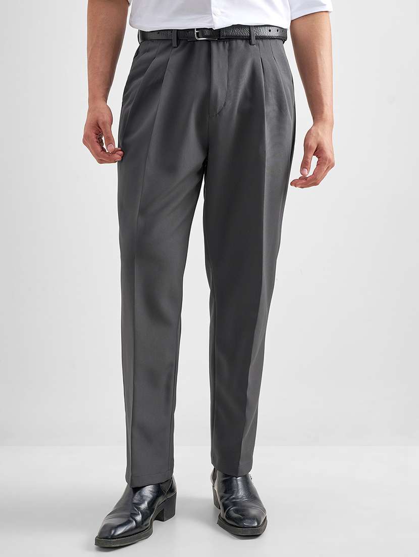 men solid mid rise pleated casual trouser