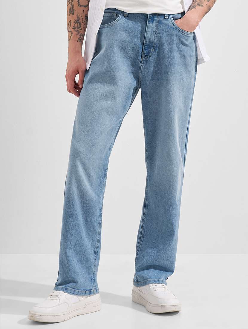 men washed mid rise full length relaxed fit jeans