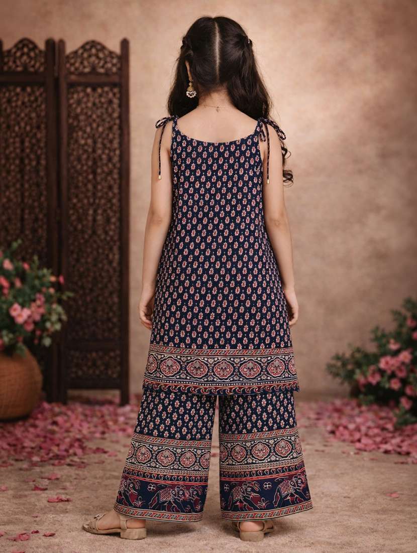 girls black cotton kurta palazzo set suit set - 22463274 -  Standard Image - 4