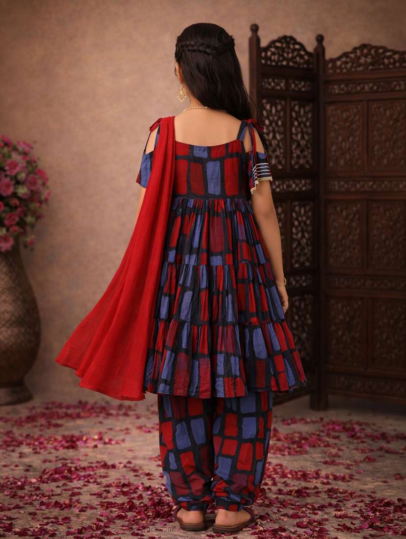 girl cotton kurta salwar set suit set - 22463276 -  Standard Image - 4