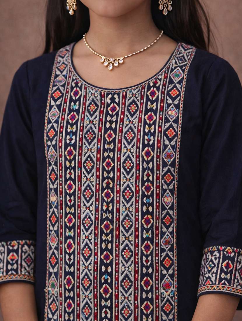 Girl Cotton Straight Kurti - 22463290 -  Standard Image - 1