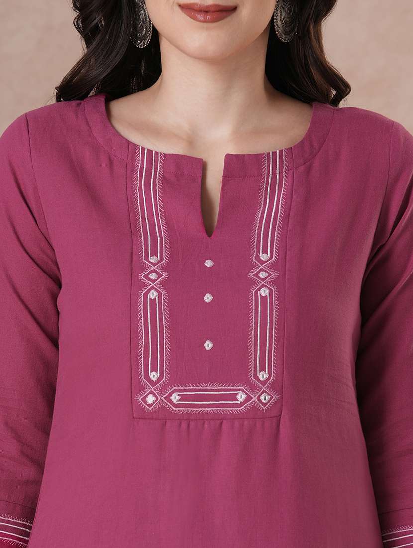 women three quarter sleeve straight kurta - 22463477 -  Standard Image - 1