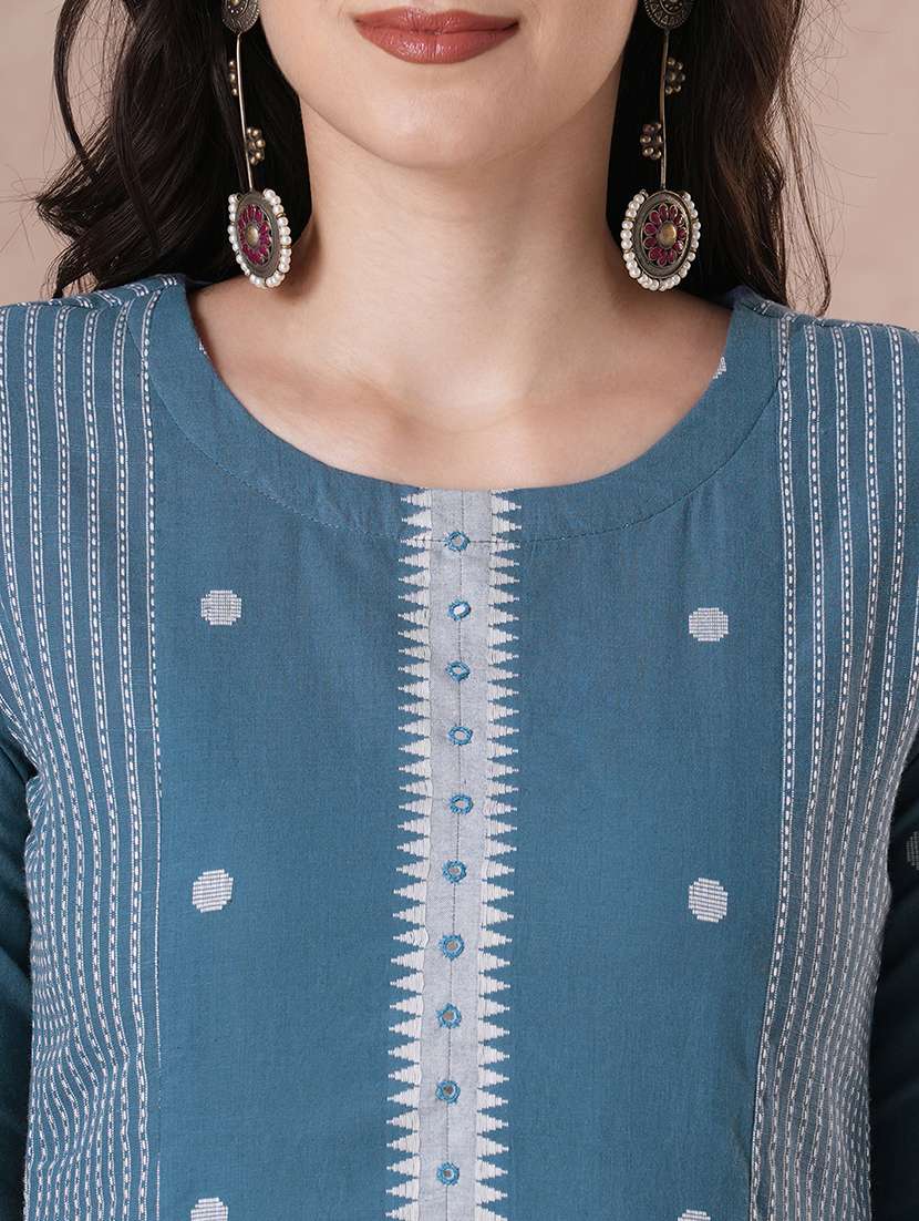 women three quarter sleeve straight kurta - 22463478 -  Standard Image - 1