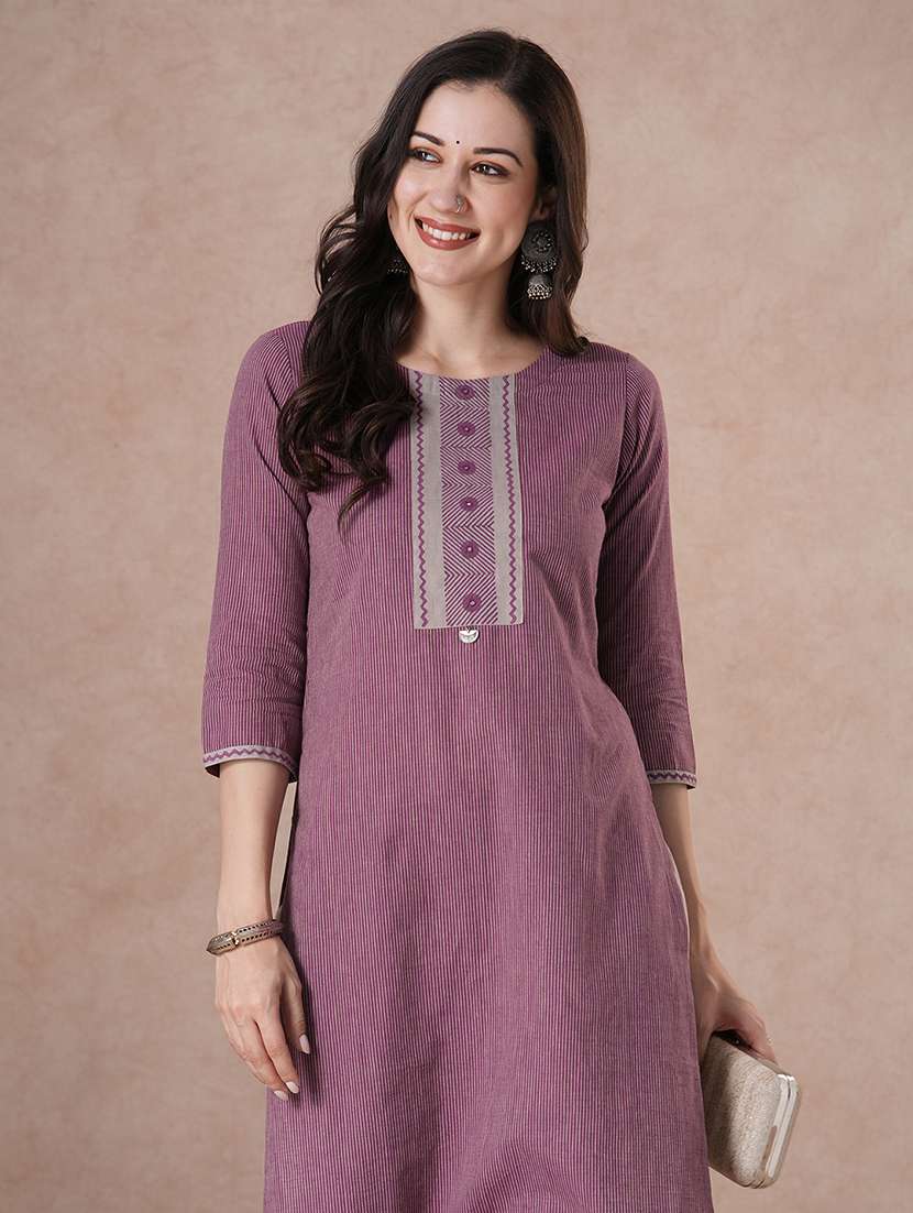 women three quarter sleeve straight kurta - 22463490 -  Standard Image - 1