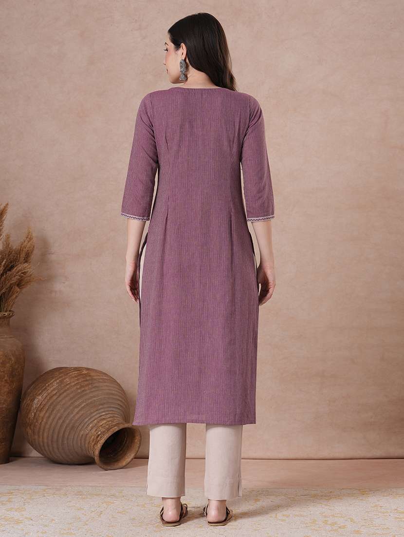 women three quarter sleeve straight kurta - 22463490 -  Standard Image - 4