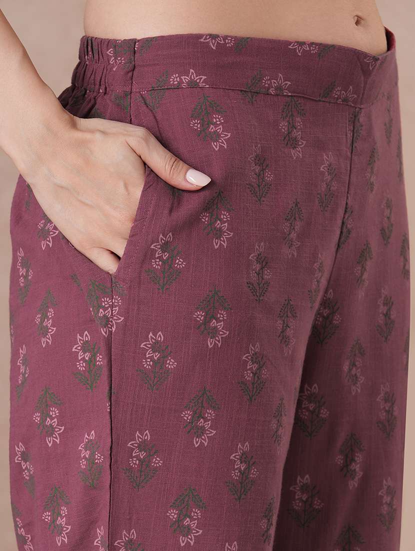 women pink kurta dupatta set - 22463504 -  Standard Image - 4