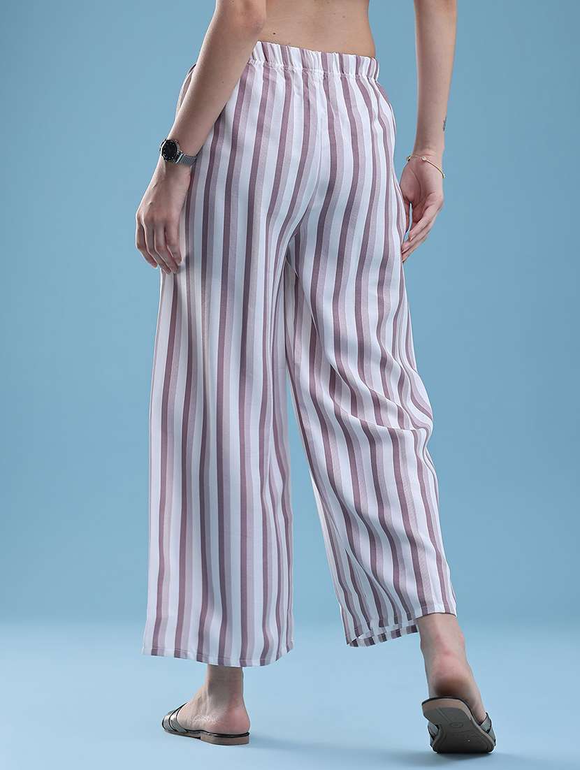 women printed mid rise wide leg trouser - 22464046 -  Standard Image - 4