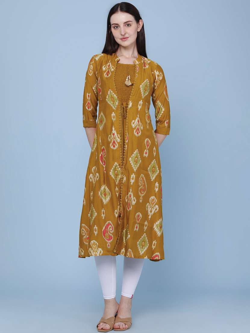 women printed three quarter sleeve kurta