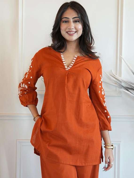 women orange kurta dupatta set - 22466308 -  Standard Image - 1