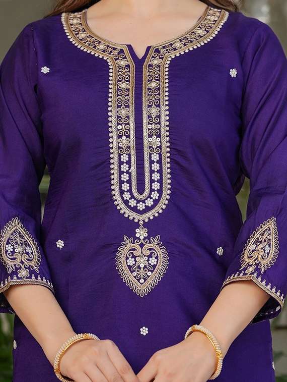 women purple kurta dupatta set - 22466338 -  Standard Image - 4