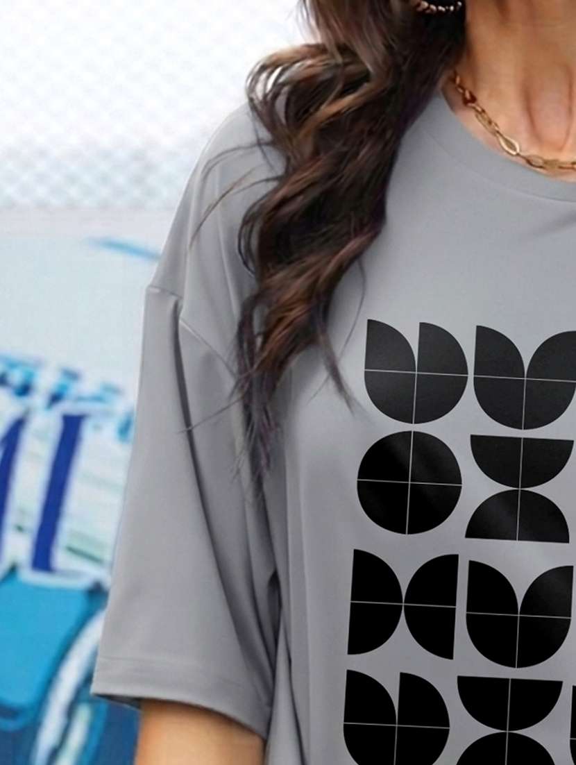 women printed short sleeve oversized t-shirt - 22466854 -  Standard Image - 4