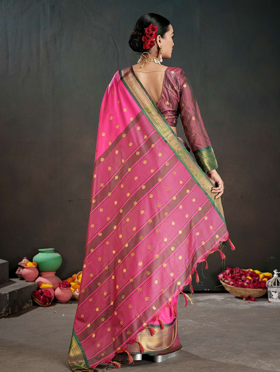 women pink embellished saree with blouse - 22467569 -  Standard Image - 4