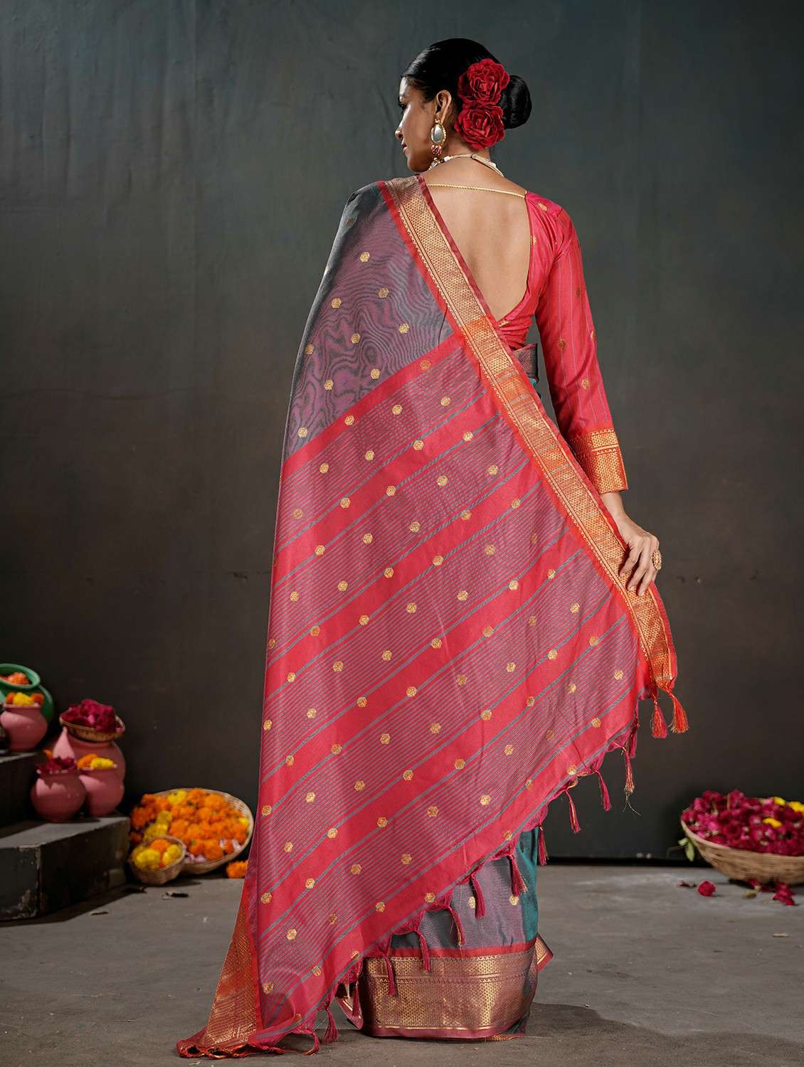 women embellished saree with blouse - 22467571 -  Standard Image - 4