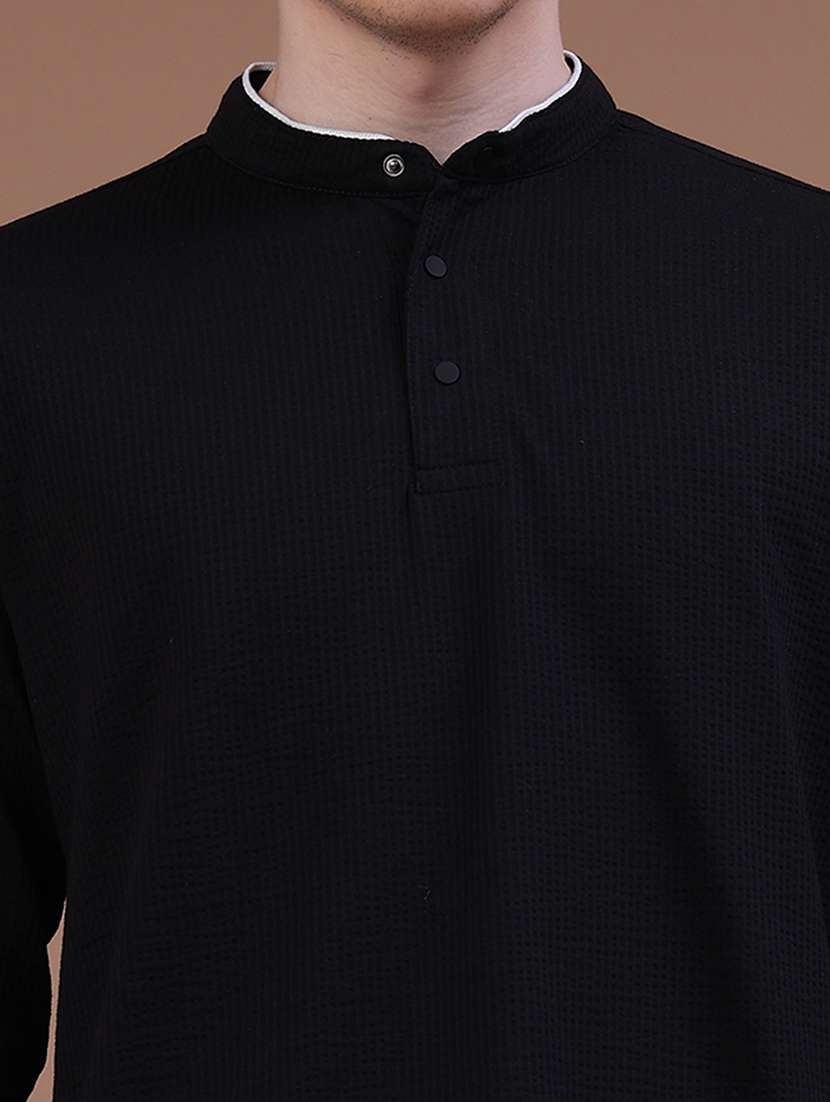 Men Textured Long Sleeve Regular Fit T-shirt - 22467815 -  Standard Image - 1