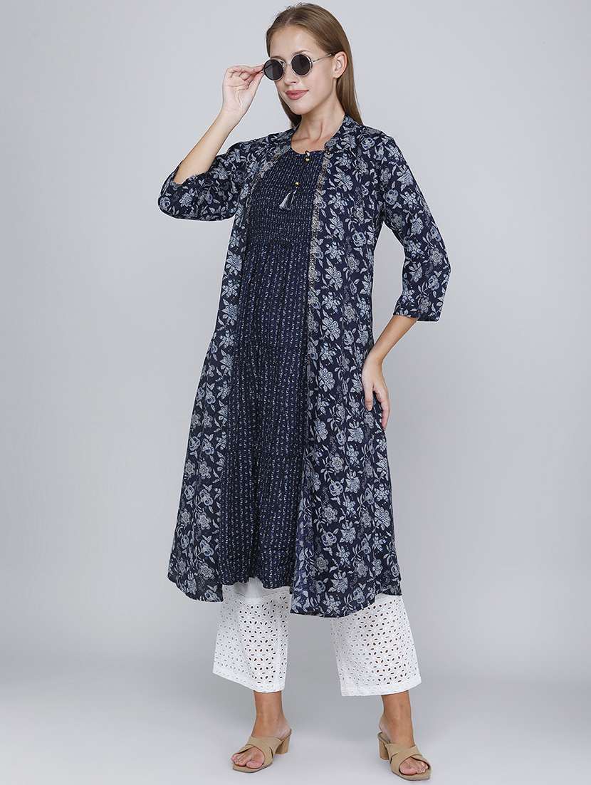 women printed three quarter sleeves kurta with jacket