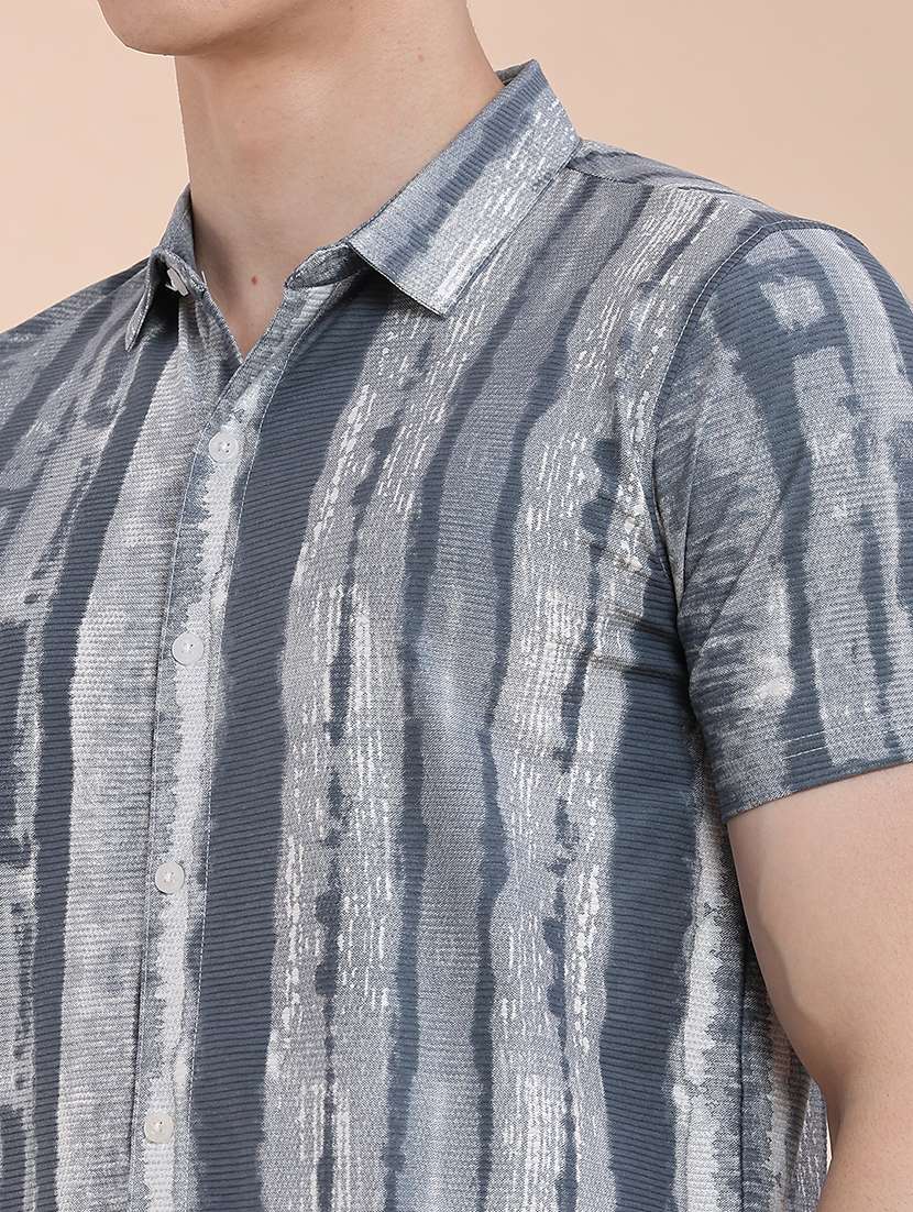 men printed short sleeve slim fit casual shirt - 22468304 -  Standard Image - 1