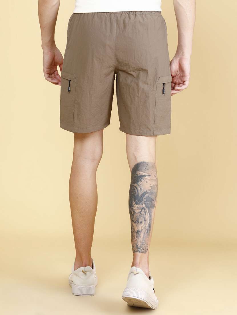 men solid mid rise regular fit shorts - 22468402 -  Standard Image - 4