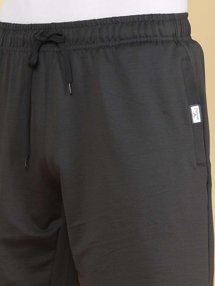 men solid mid rise regular fit shorts - 22468659 -  Standard Image - 1