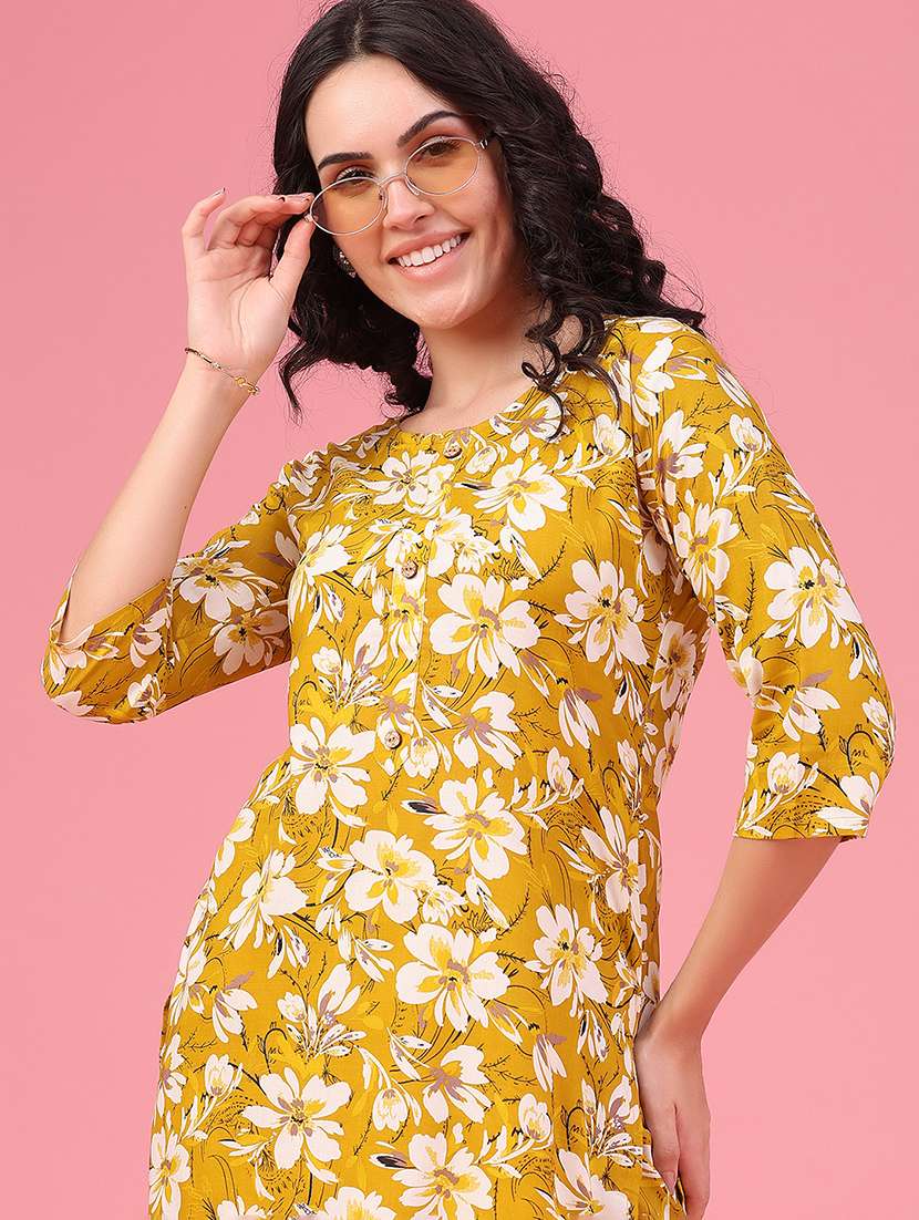 Women Printed Three Quarter Sleeve Ethnic Co-ord Set - 22468951 -  Standard Image - 4