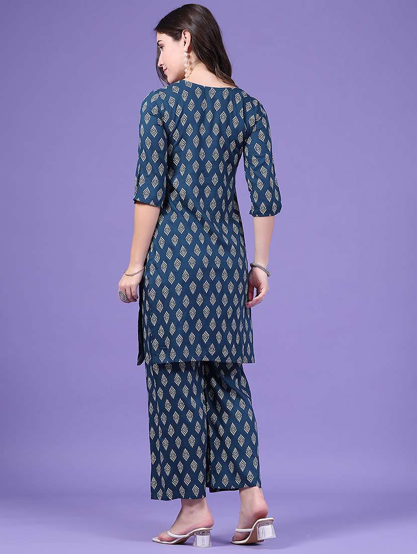 Women Printed Three Quarter Sleeve Ethnic Co-ord Set - 22468965 -  Standard Image - 4