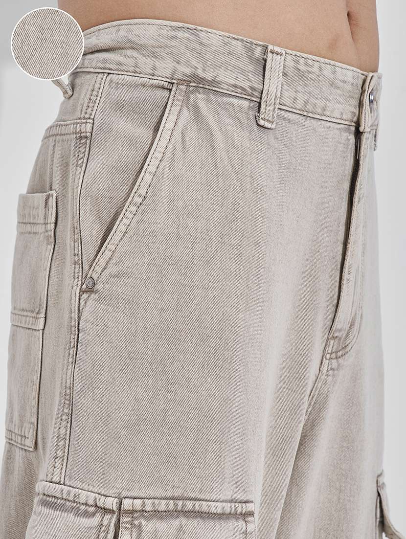 men baggy mid-rise cotton cargos jeans - 22469134 -  Standard Image - 1
