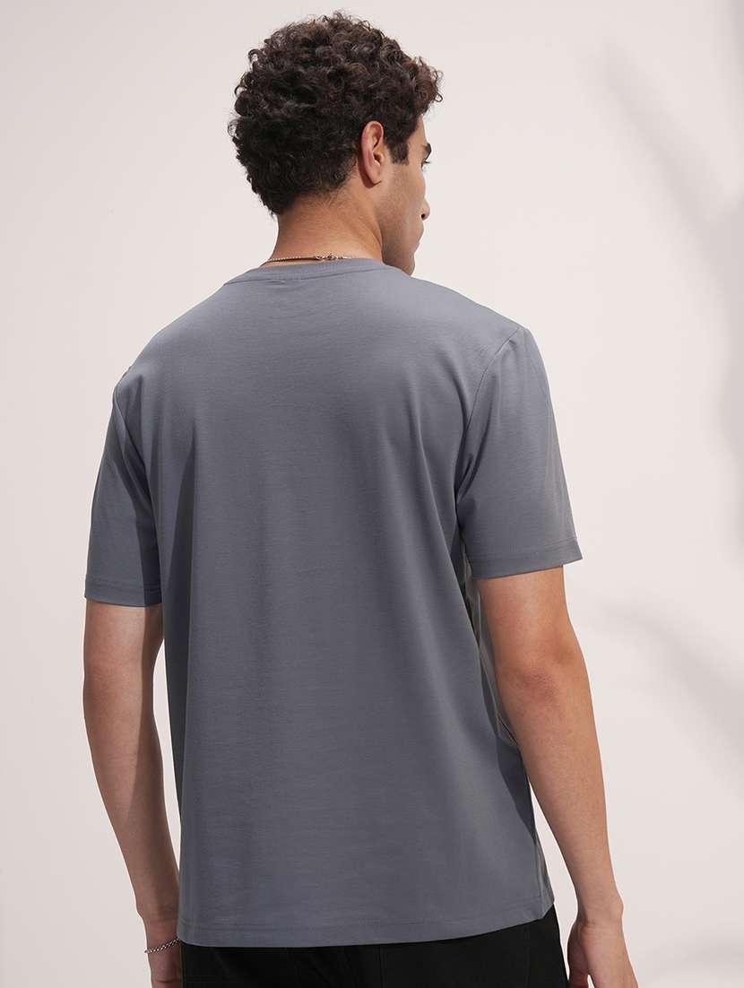 men  grey cotton blend solid regular t-shirt - 22469331 -  Standard Image - 4