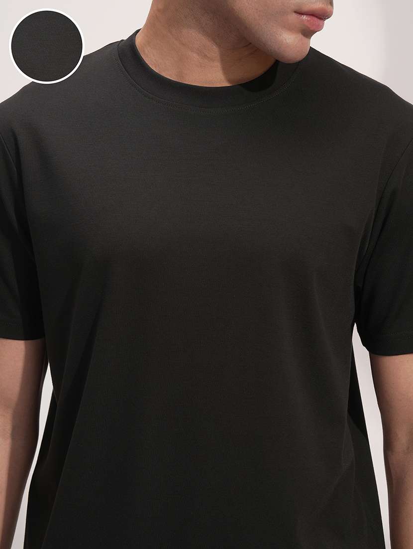 men black cotton blend plain t-shirt - 22469337 -  Standard Image - 1