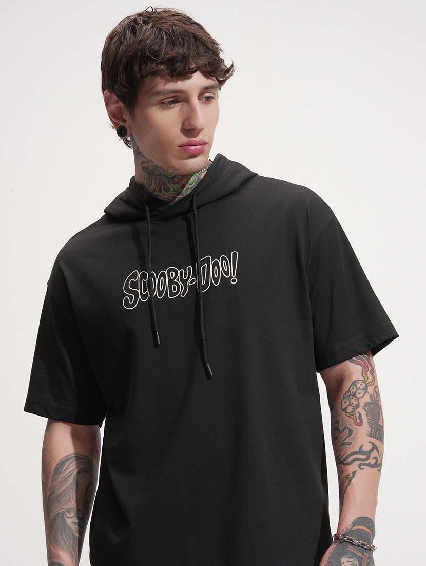 Men Black Printed Cotton Blend Oversized T-shirt - 22469345 -  Standard Image - 1