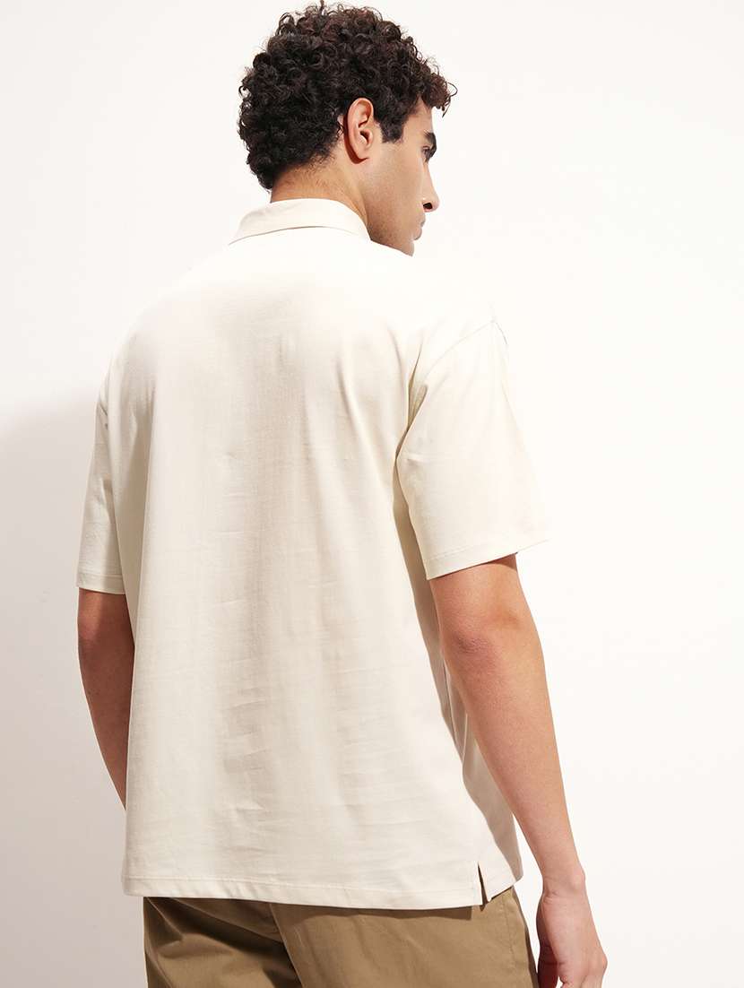 Men Solid Short Sleeve Regular Fit T-shirt - 22469370 -  Standard Image - 4