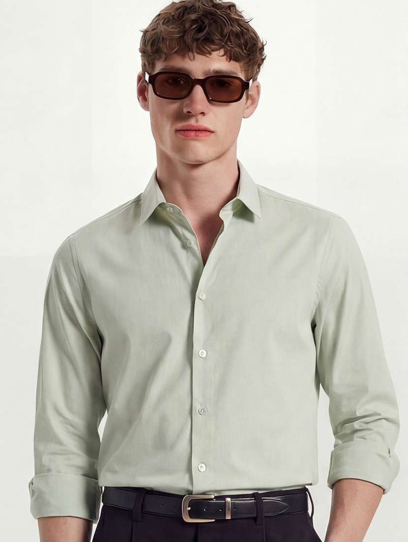 men collared long sleeve casual shirt