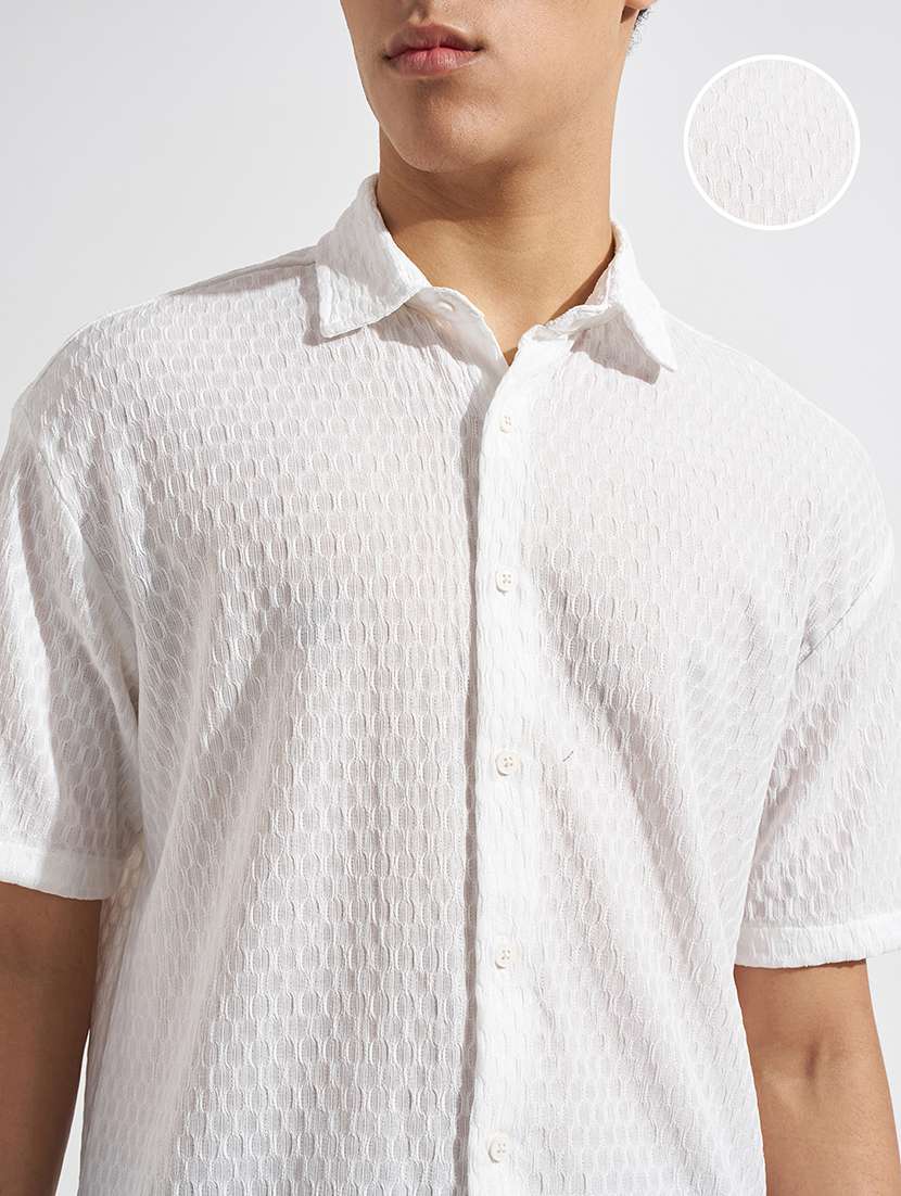 men collared short sleeve casual shirt - 22469686 -  Standard Image - 1