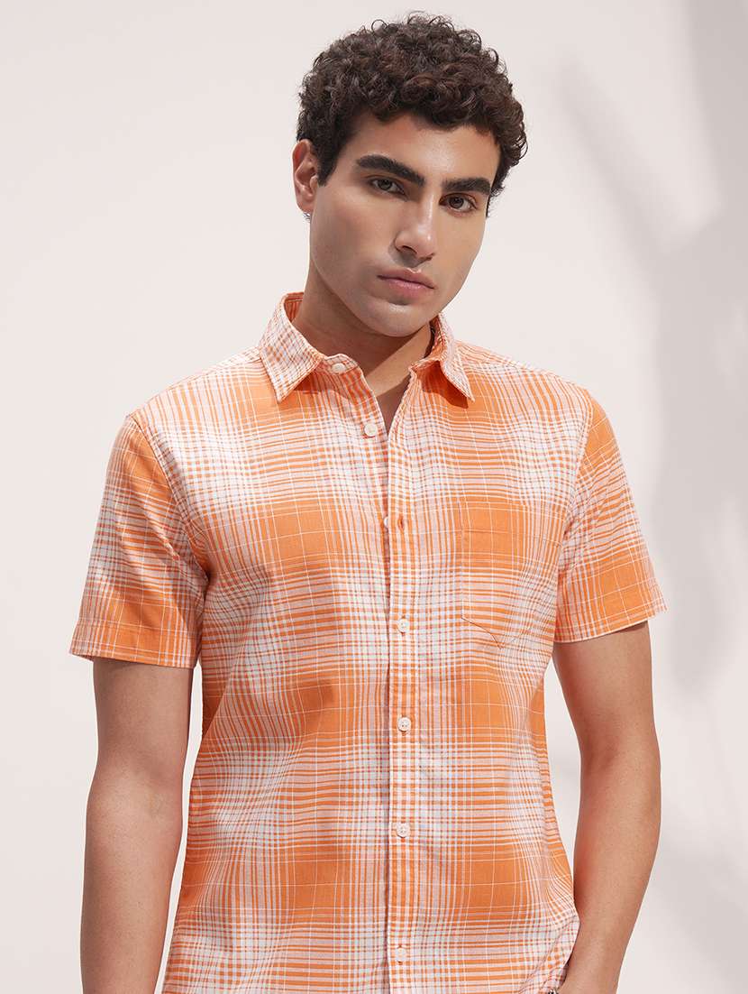 men collared short sleeve casual shirt