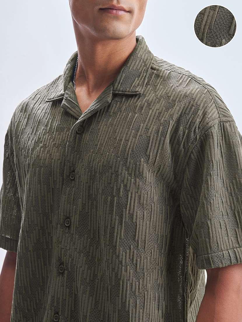 Men Textured Short Sleeve Regular Fit Casual Shirt - 22469985 -  Standard Image - 1